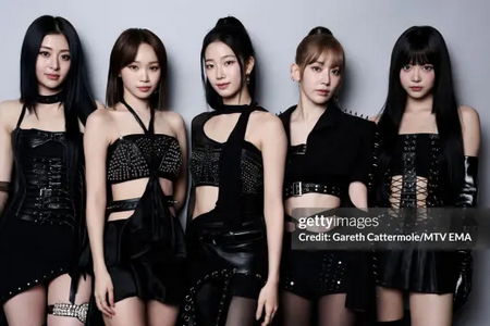 LE SSERAFIM Light Stick应援棒 LE SSERAFIM Light Stick应援棒