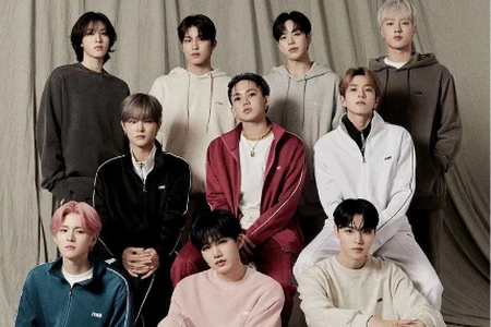 TREASURE LIGHT STICK V2 APPӦԮ