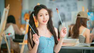 �군�ұ���Ů��Χ��֮ǰ�����°��ͼ1